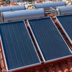 impianto solare termico stock